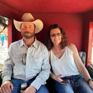 Meet your Posher, Lonetta